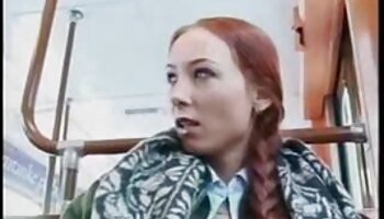 Homem faz um MILF gemer alto perfurando-a com força vídeo pornô com brasileirinhas